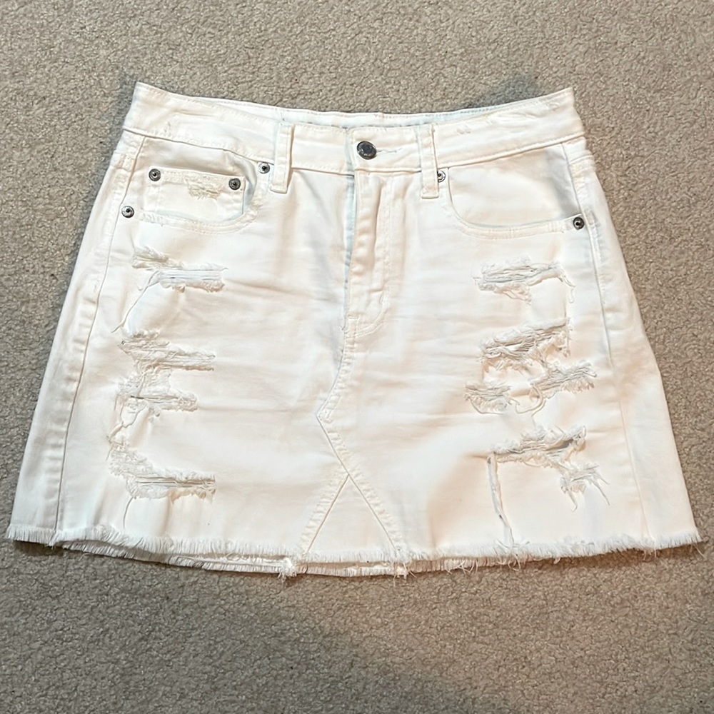 American Eagle white jean skirt! Amazing condition!